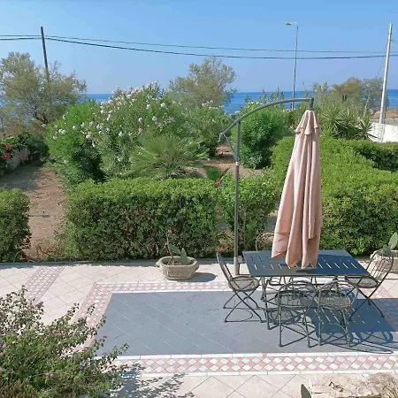 Buganvilla Sul Mare Indipendente Con Parcheggio Privato